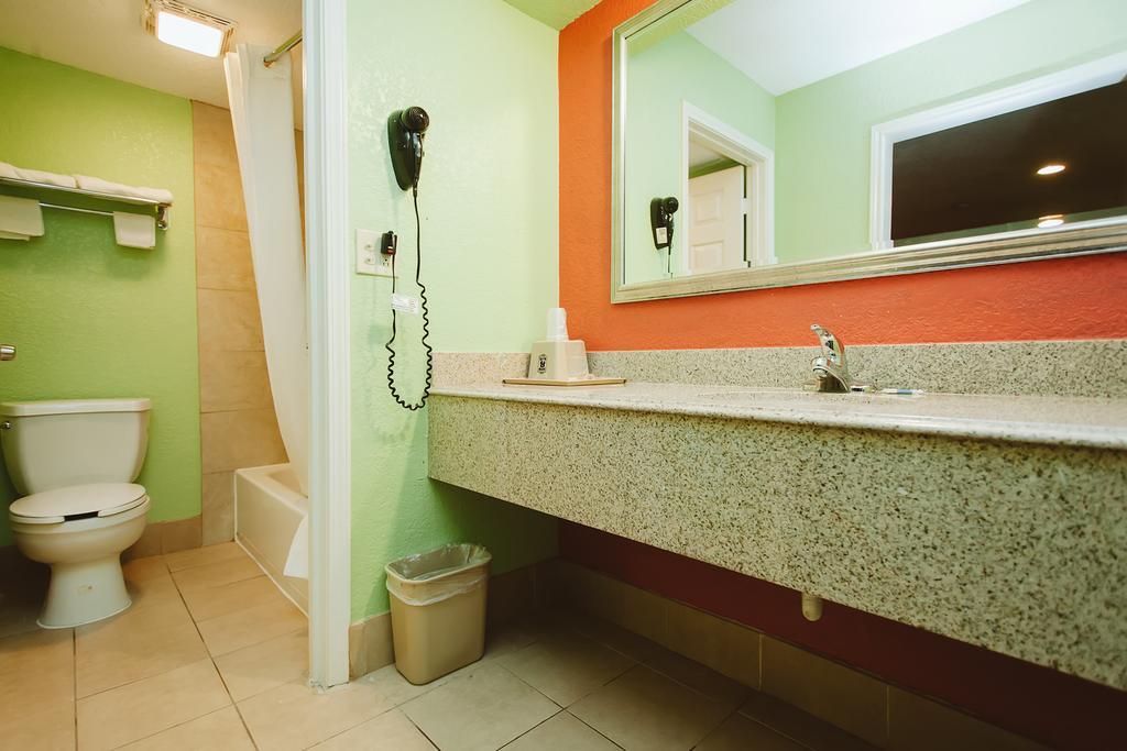 Regency Inn - Channelview Ngoại thất bức ảnh
