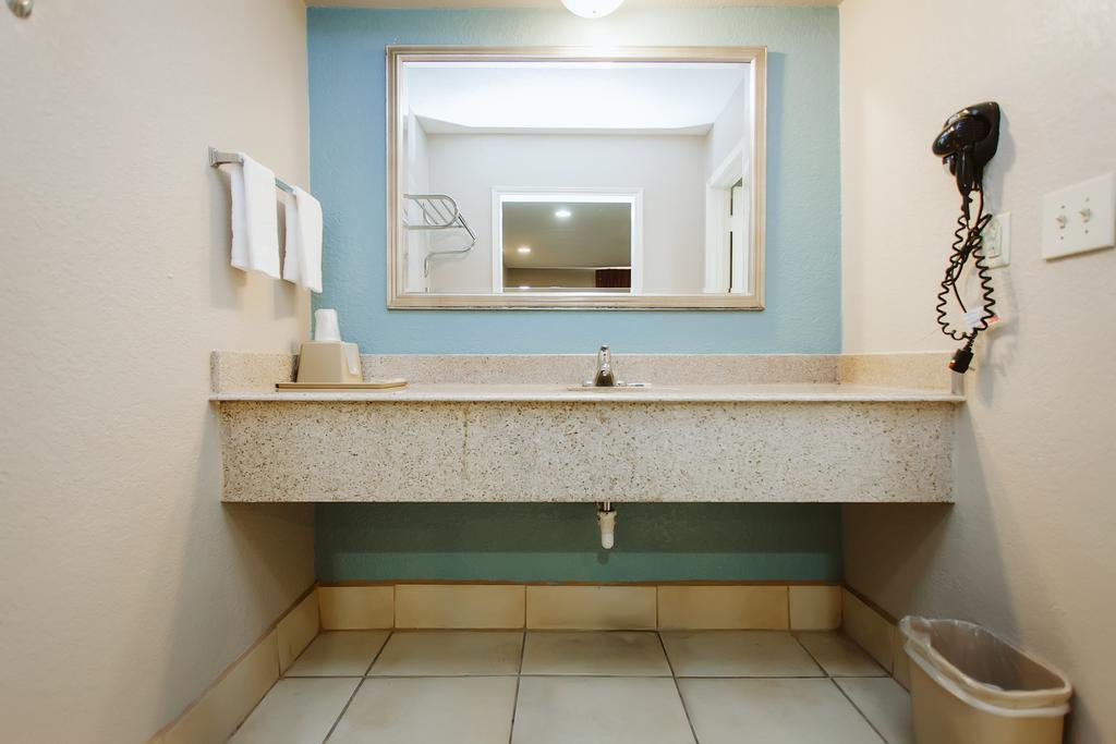 Regency Inn - Channelview Ngoại thất bức ảnh